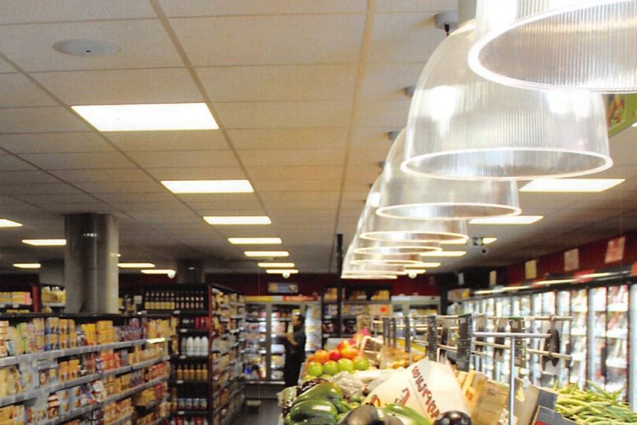 SHOWCASE YOUR STORE WITH THE RIGHT LIGHTING